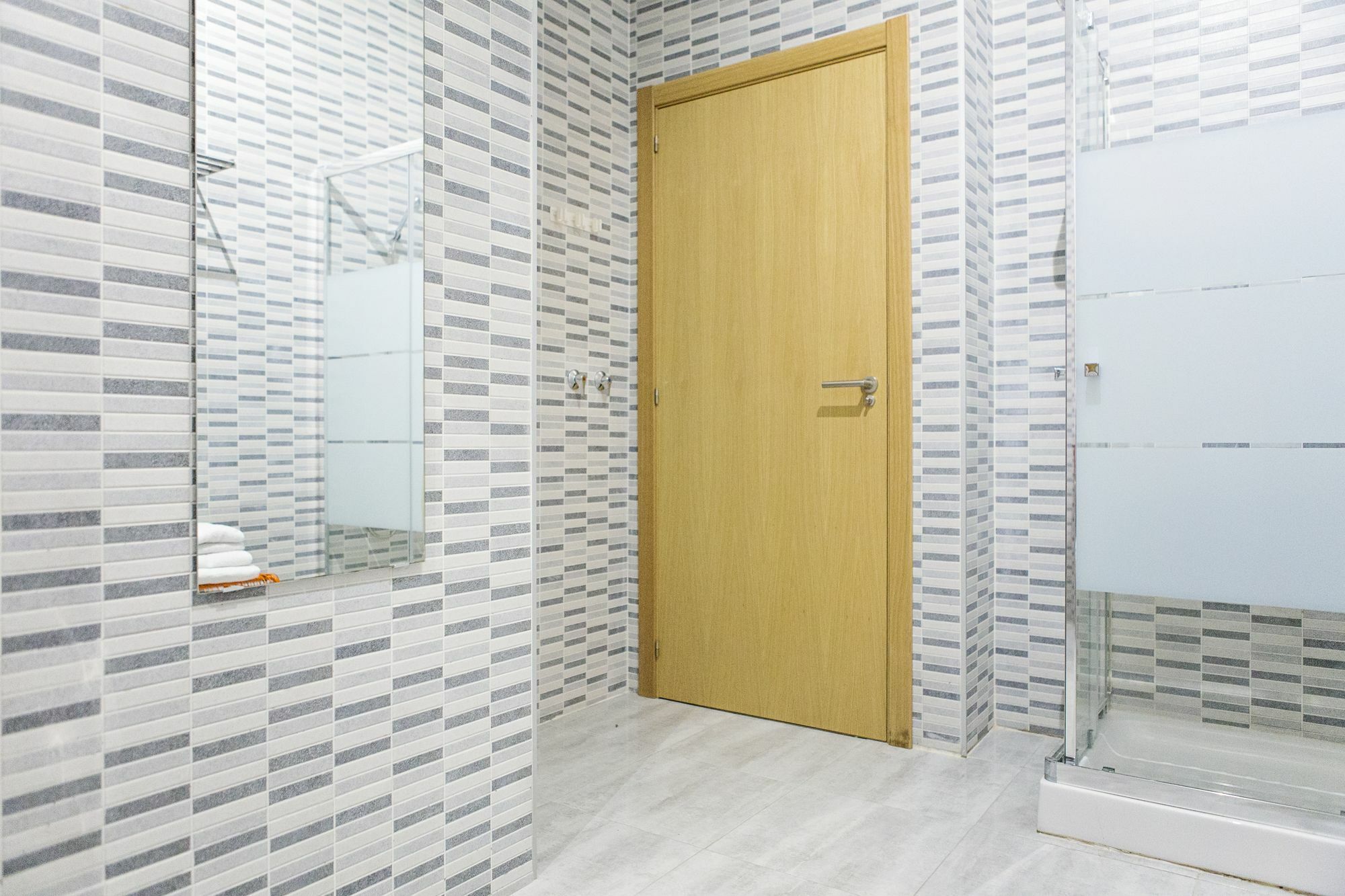 Suncity Refino Oriental Con Piscina Malaga Luaran gambar